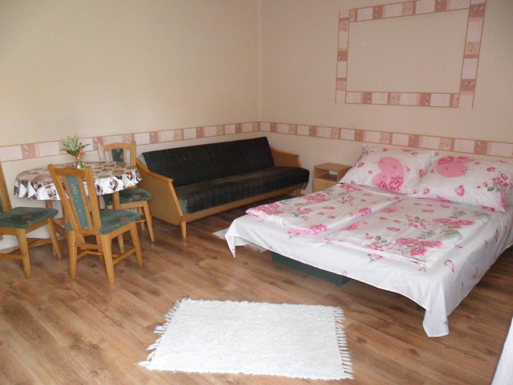 Emese Apartman Hajdúszoboszló Zimmer foto