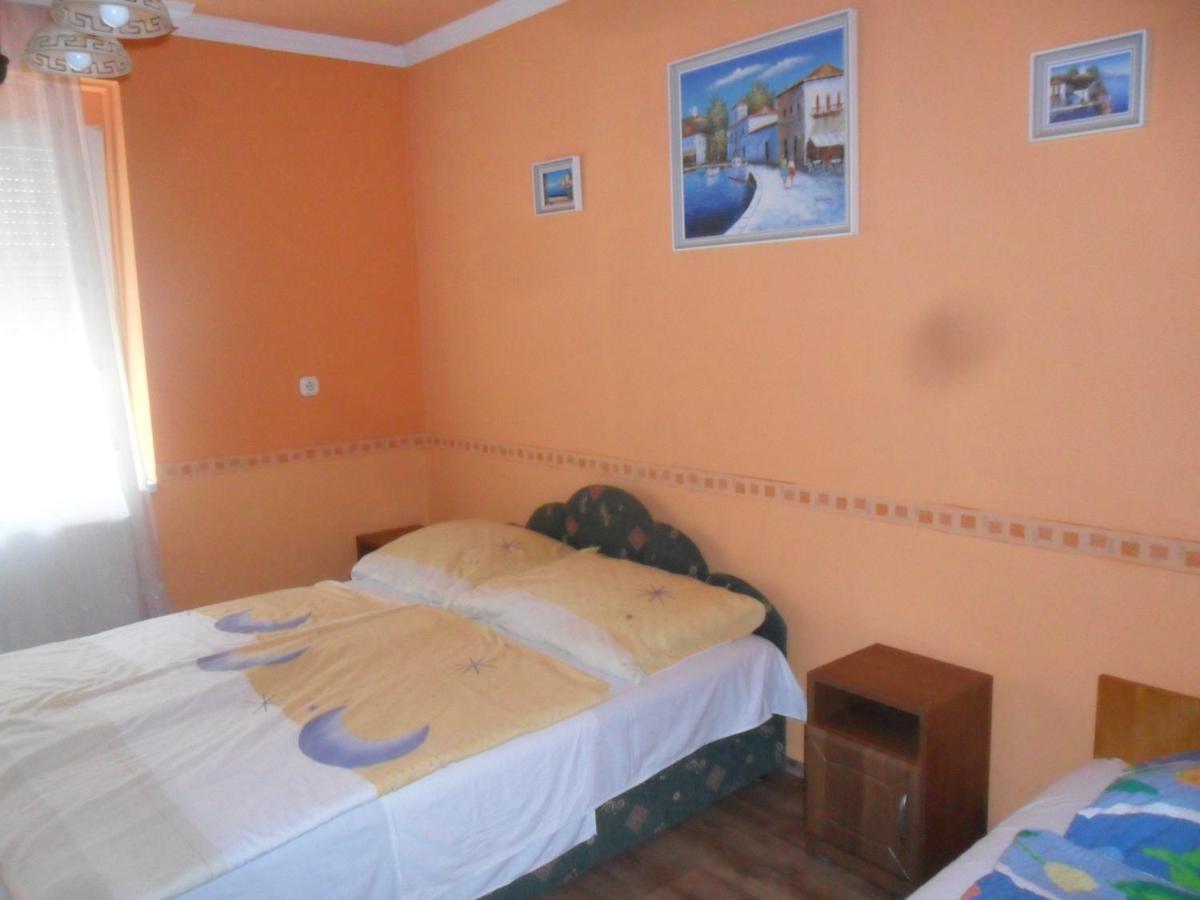 Emese Apartman Hajdúszoboszló Exterior foto